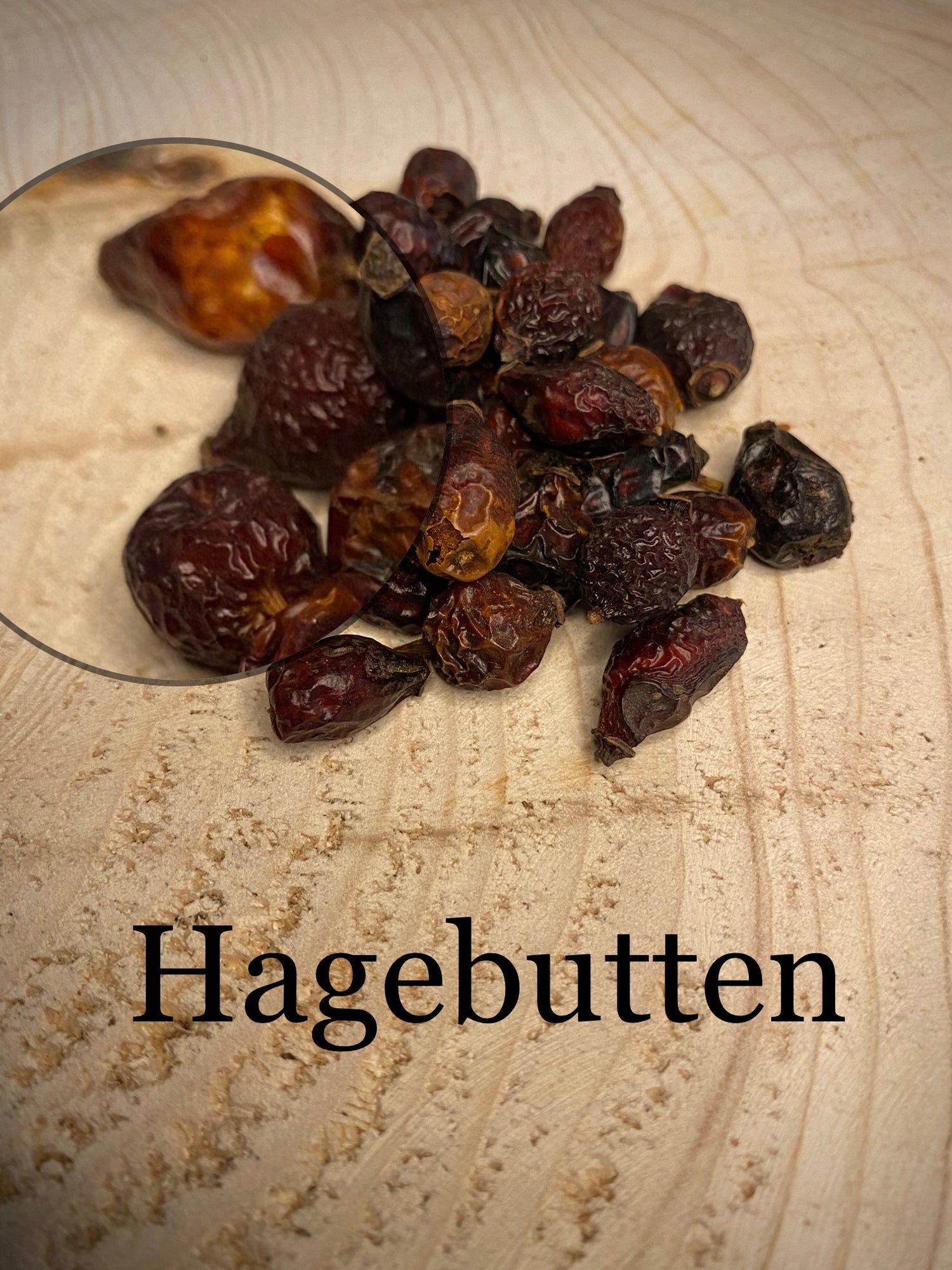 Hagebutten ganz